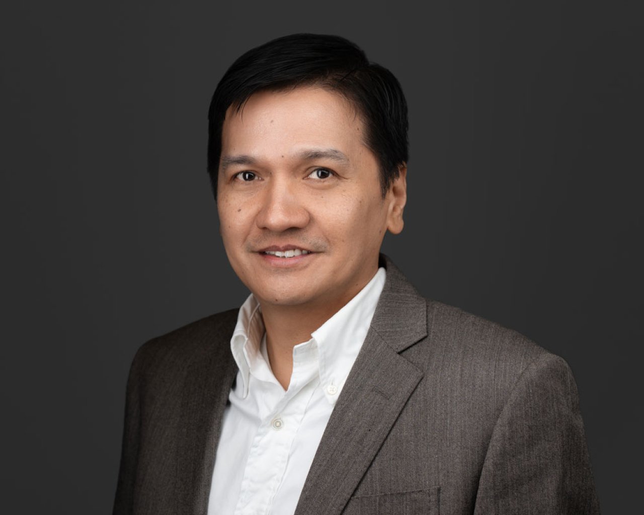 christian-banzon_warehouse-operations-manager-shipping.jpg